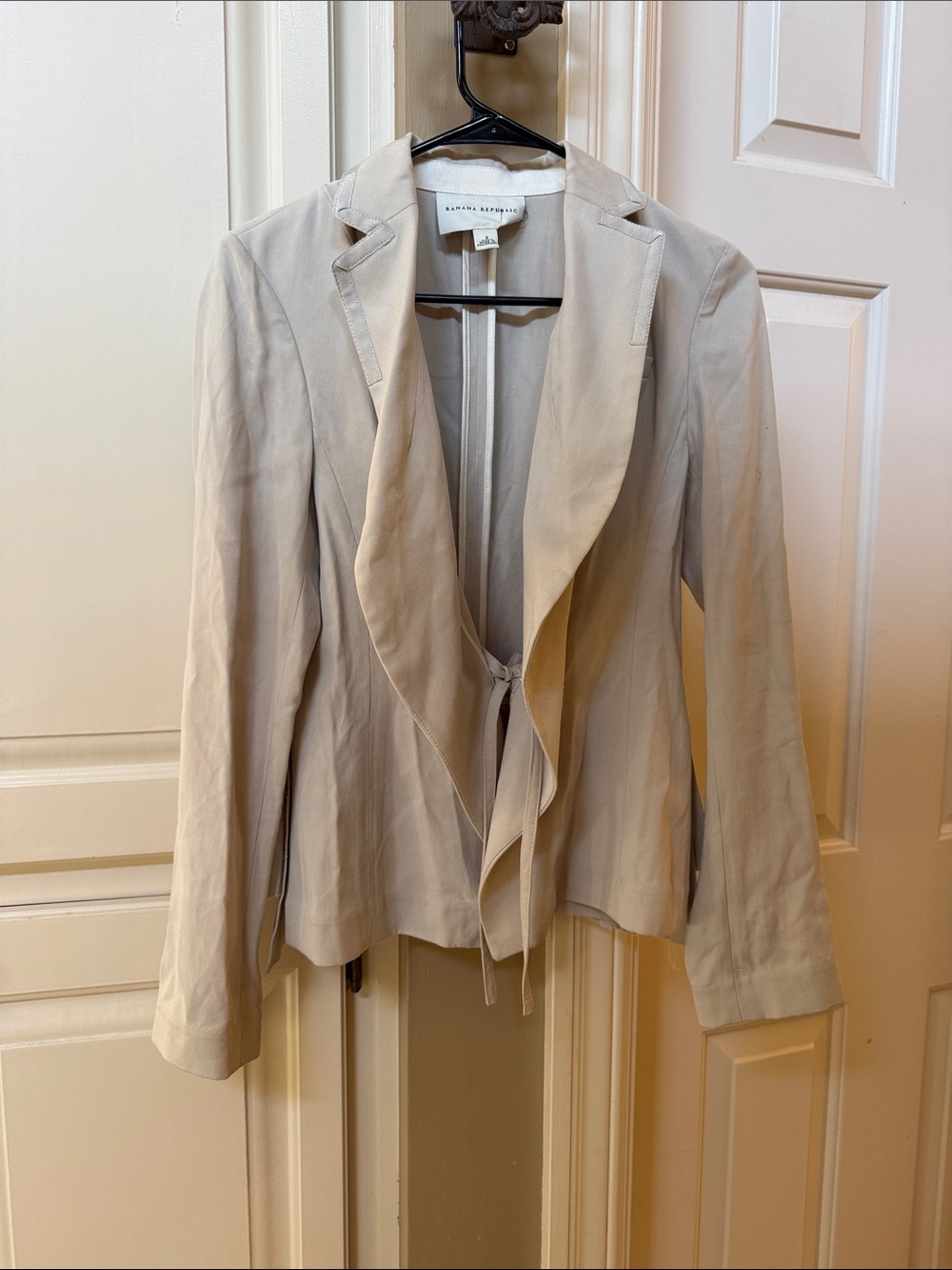 Banana Republic Beige Open Drape Blazer Front Tie Waist with Tiered Ruffle Back